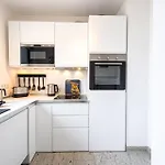 Rob's - Zentrale Design-suite Am Opernplatz, 2 Zimmer, 2 Baeder Und Top-ausstattung Appartement