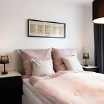 Rob's - Zentrale Design-suite Am Opernplatz, 2 Zimmer, 2 Baeder Und Top-ausstattung