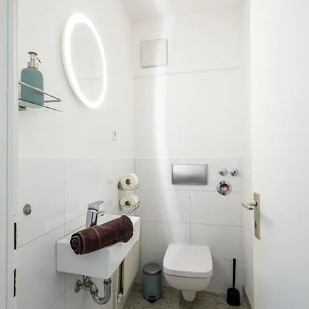 Rob's - Zentrale Design-suite Am Opernplatz, 2 Zimmer, 2 Baeder Und Top-ausstattung Appartamento