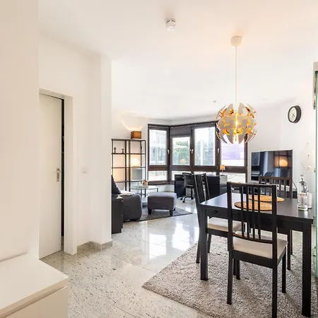 Appartamento Rob's - Zentrale Design-suite Am Opernplatz, 2 Zimmer, 2 Baeder Und Top-ausstattung *