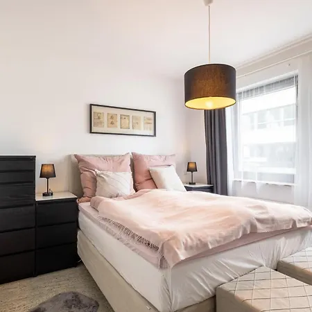 Appartamento Rob's - Zentrale Design-suite Am Opernplatz, 2 Zimmer, 2 Baeder Und Top-ausstattung Essen