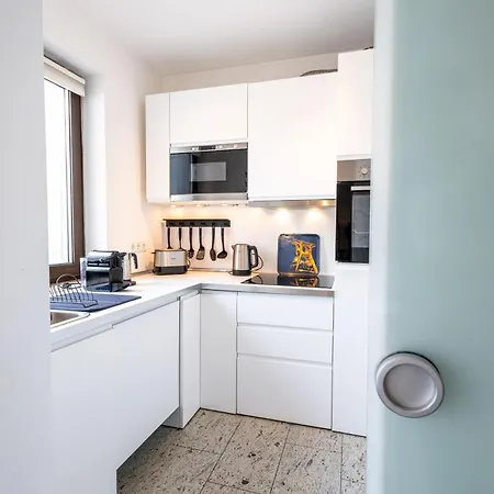 Rob's - Zentrale Design-suite Am Opernplatz, 2 Zimmer, 2 Baeder Und Top-ausstattung Appartamento *