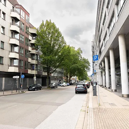 Апартаменты Rob's - Zentrale Design-suite Am Opernplatz, 2 Zimmer, 2 Baeder Und Top-ausstattung *