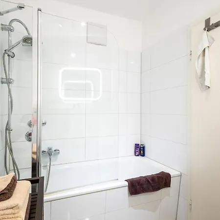 Rob's - Zentrale Design-suite Am Opernplatz, 2 Zimmer, 2 Baeder Und Top-ausstattung Appartamento Essen