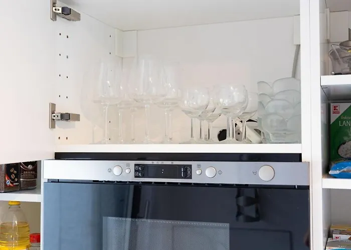 Rob's - Zentrale Design-suite Am Opernplatz, 2 Zimmer, 2 Baeder Und Top-ausstattung